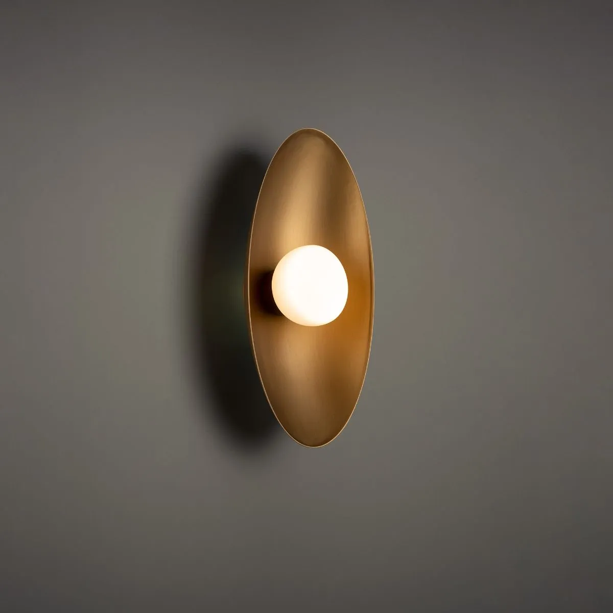 Glamour 18 in. LED Wall Light 2700K Brass finish