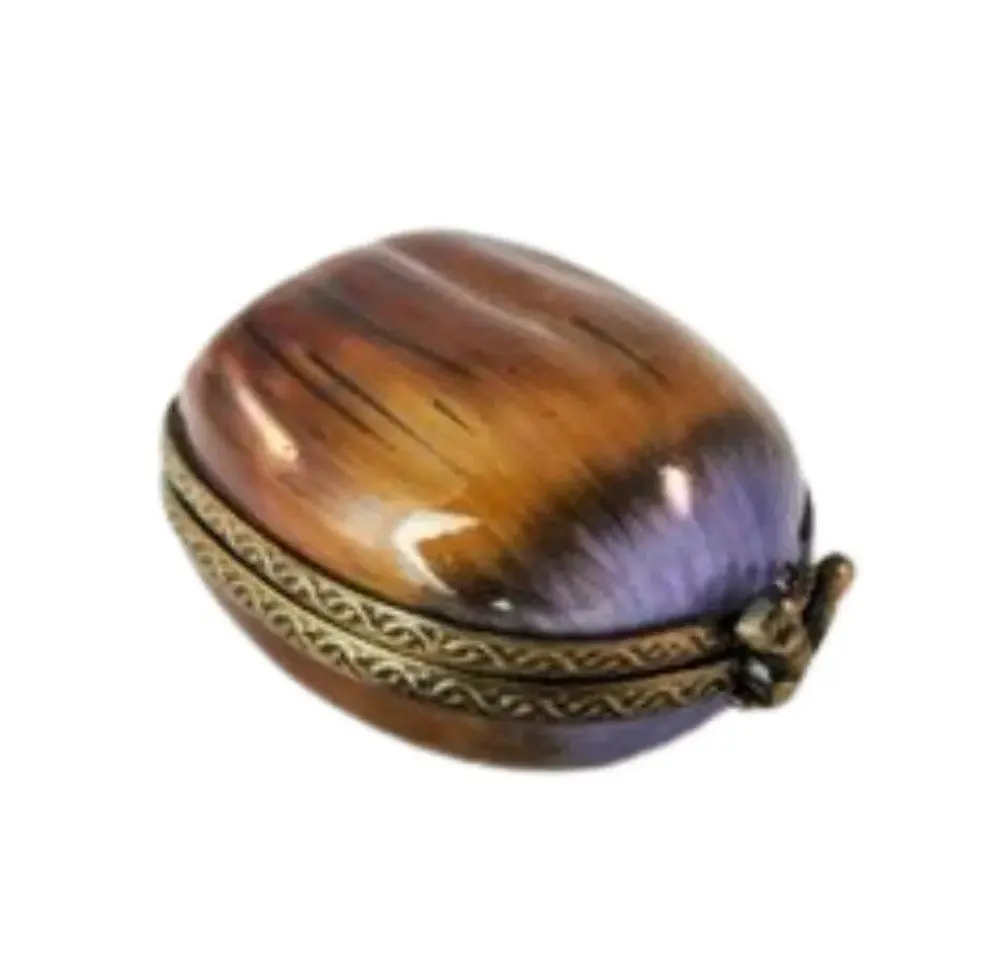 Hazelnut