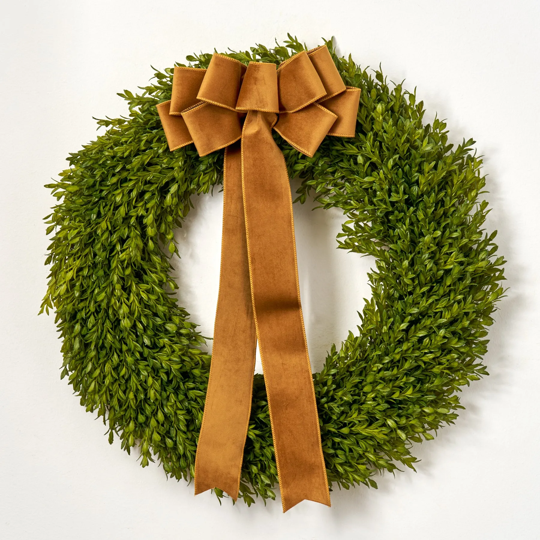 Realistic Boxwood Everyday All Seasons 24" Outdoor Greenery Christmas Wreath - 5 Holiday Bow Options